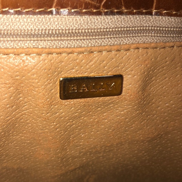Handbag - Picture 5 of 6